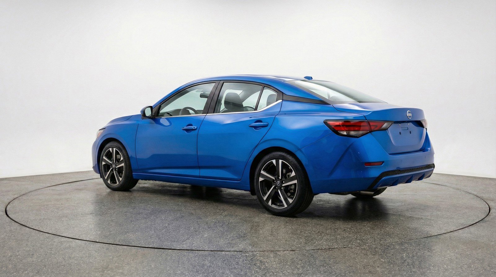 Used 2025 Nissan Sentra SV FWD image 6