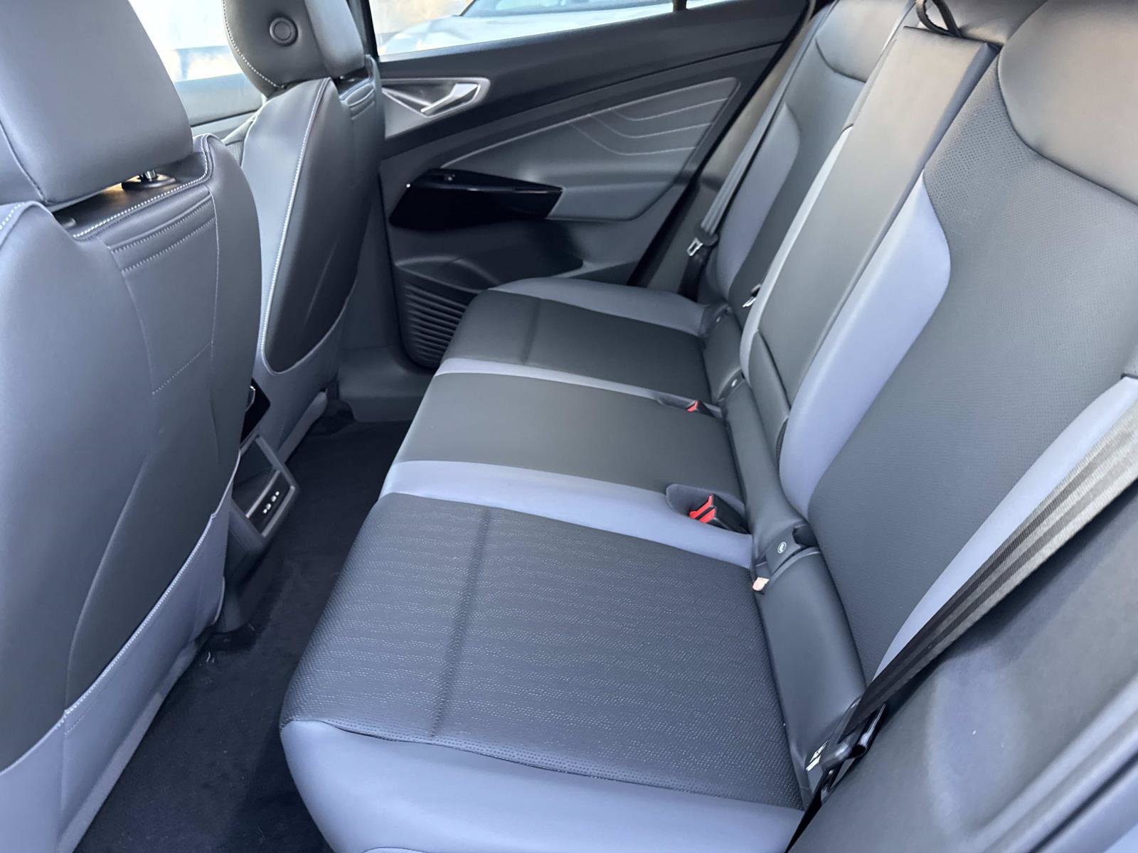 New 2026 Volkswagen ID.4 Pro S RWD image 11