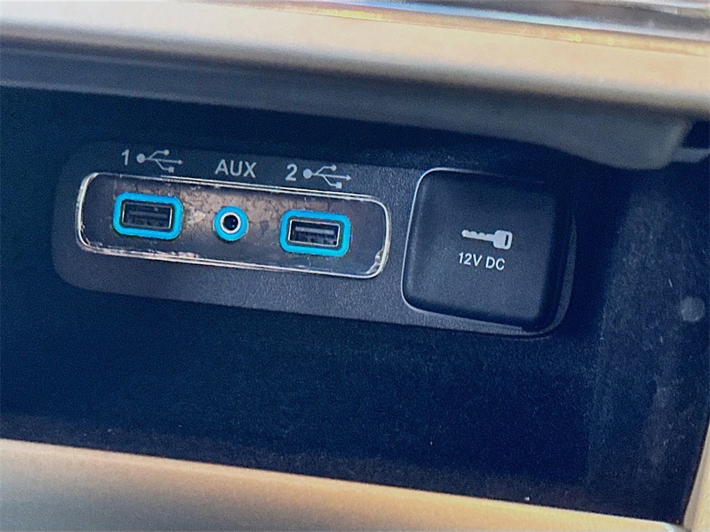 Used 2019 Jeep Grand Cherokee Overland image 32