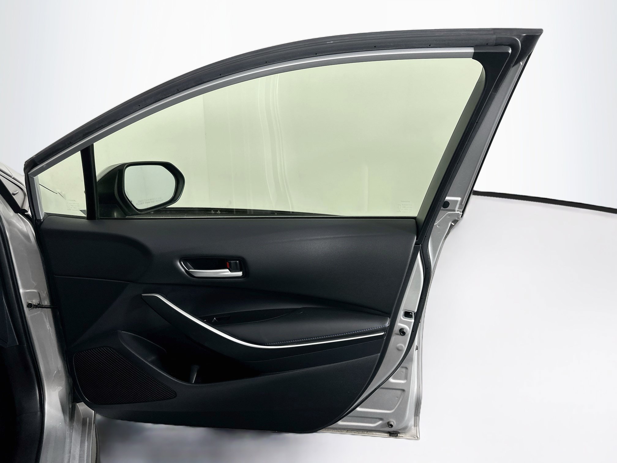 Used 2021 Toyota Corolla SE FWD image 30