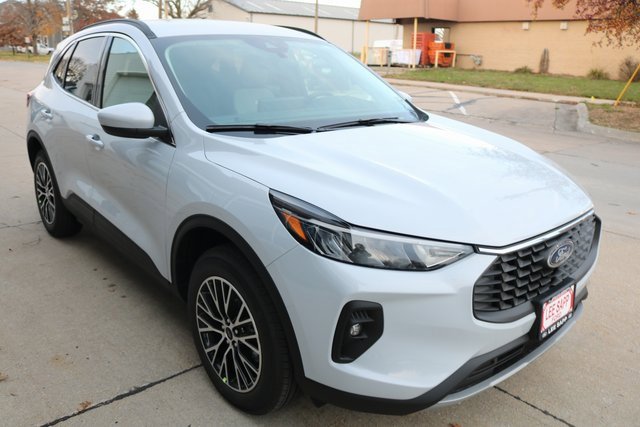 New 2025 Ford Escape SE image 6