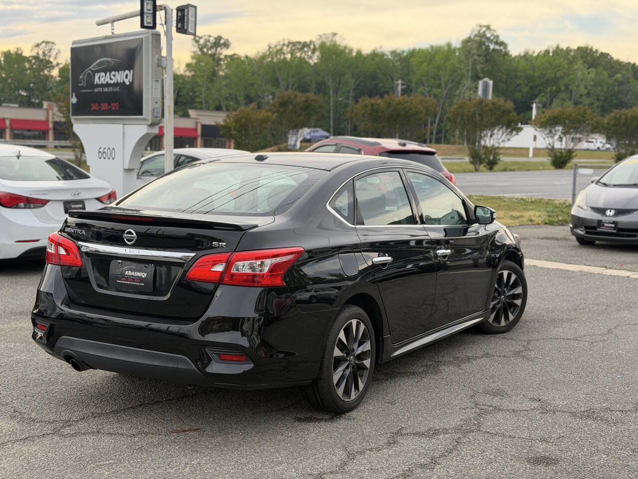 Used 2016 Nissan Sentra SR w/ Driver's Assist Package FWD image 5
