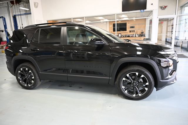 New 2026 Chevrolet Equinox RS w/ LPO, Floor Liner Package image 4