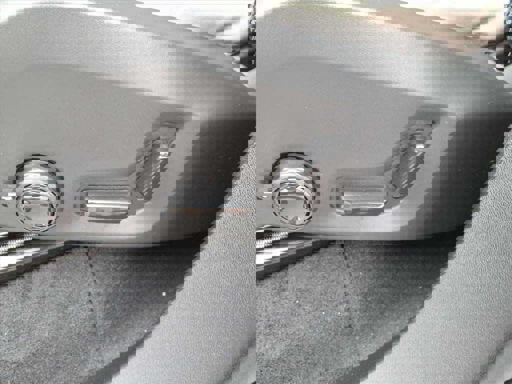 New 2026 Volvo XC90 B6 Ultra image 18