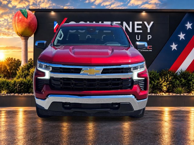 Used 2023 Chevrolet Silverado 1500 LT AWD/4WD image 8