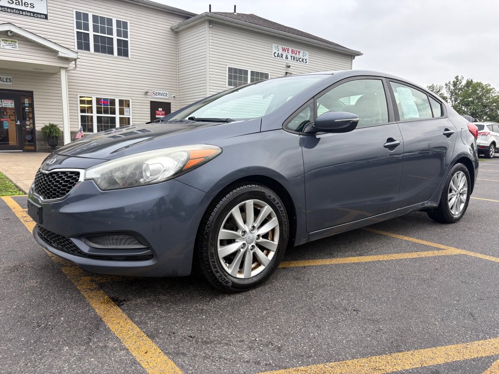 Used 2015 Kia Forte LX w/ Popular Package FWD image 2