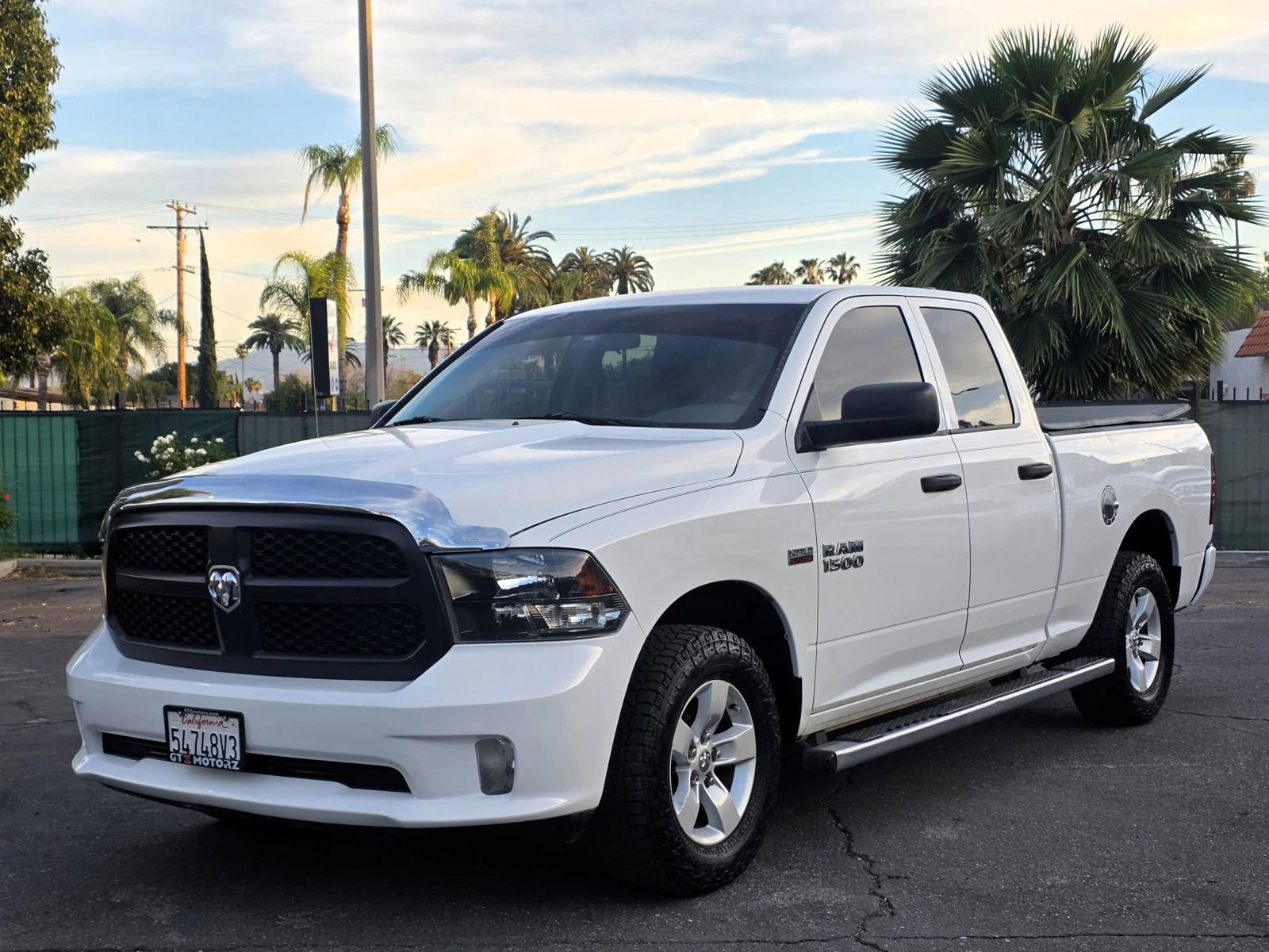 Used 2014 RAM 1500 Express RWD image 1