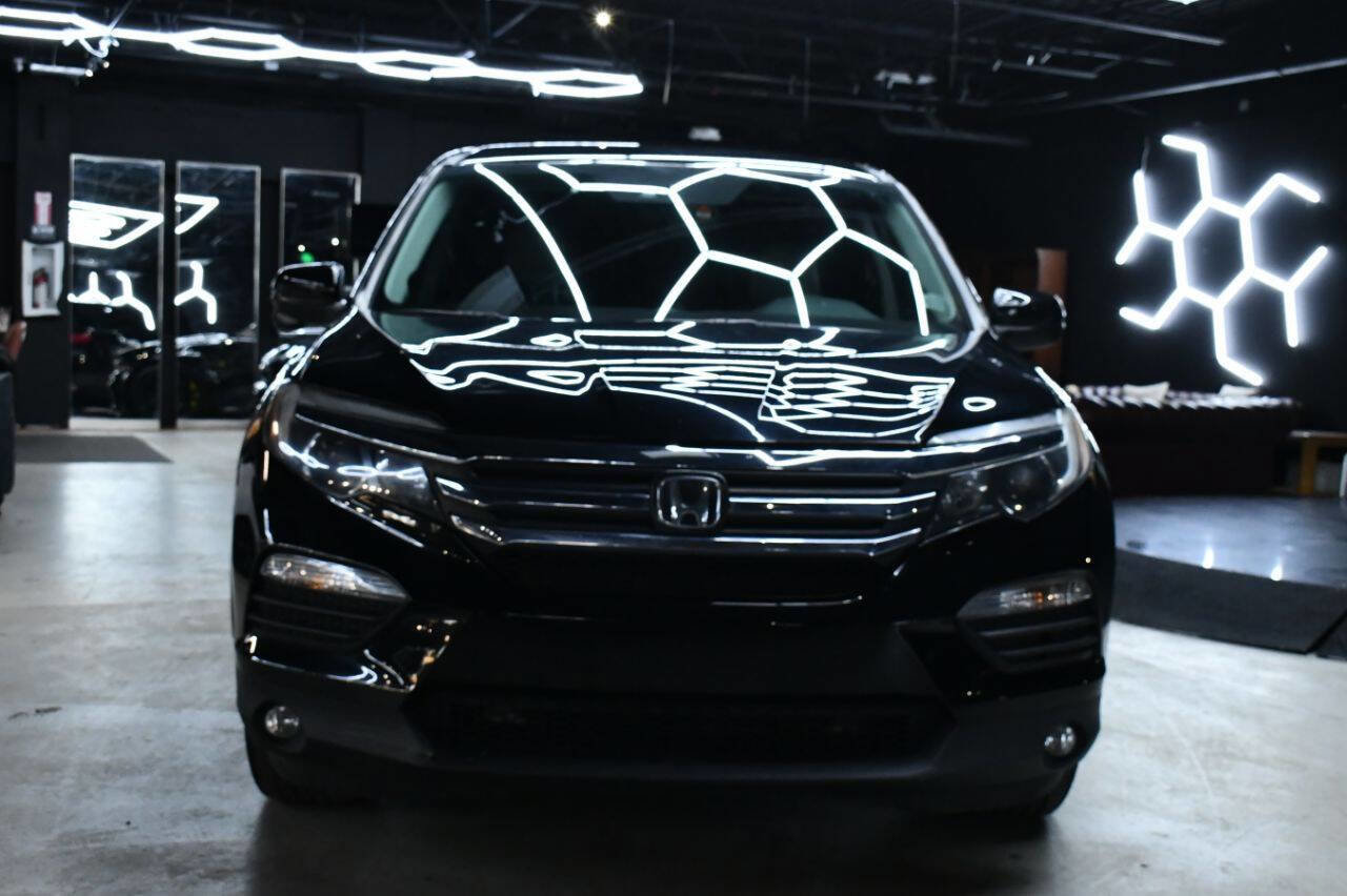 Used 2017 Honda Pilot EX image 4