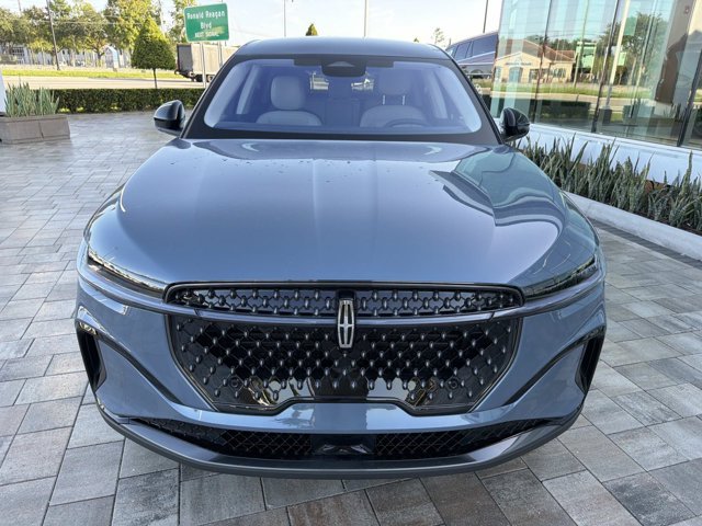 New 2026 Lincoln Nautilus Premier w/ Jet Appearance Package AWD/4WD image 6