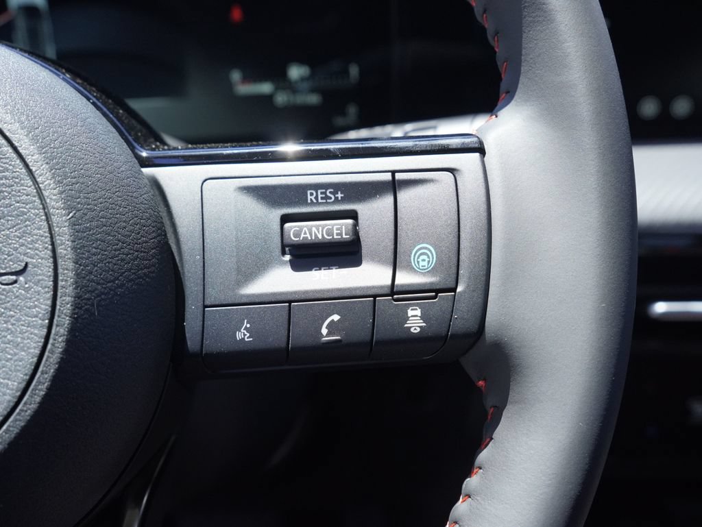 New 2026 Nissan Kicks SR FWD image 13