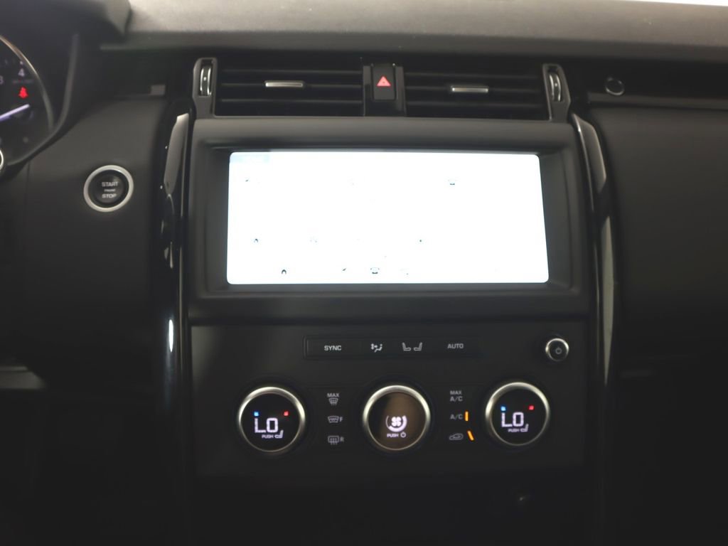 Used 2020 Land Rover Discovery SE AWD/4WD image 13