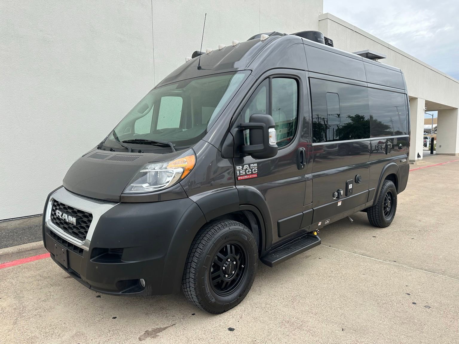 Used 2021 RAM ProMaster 1500 w/ Convenience Group FWD image 3