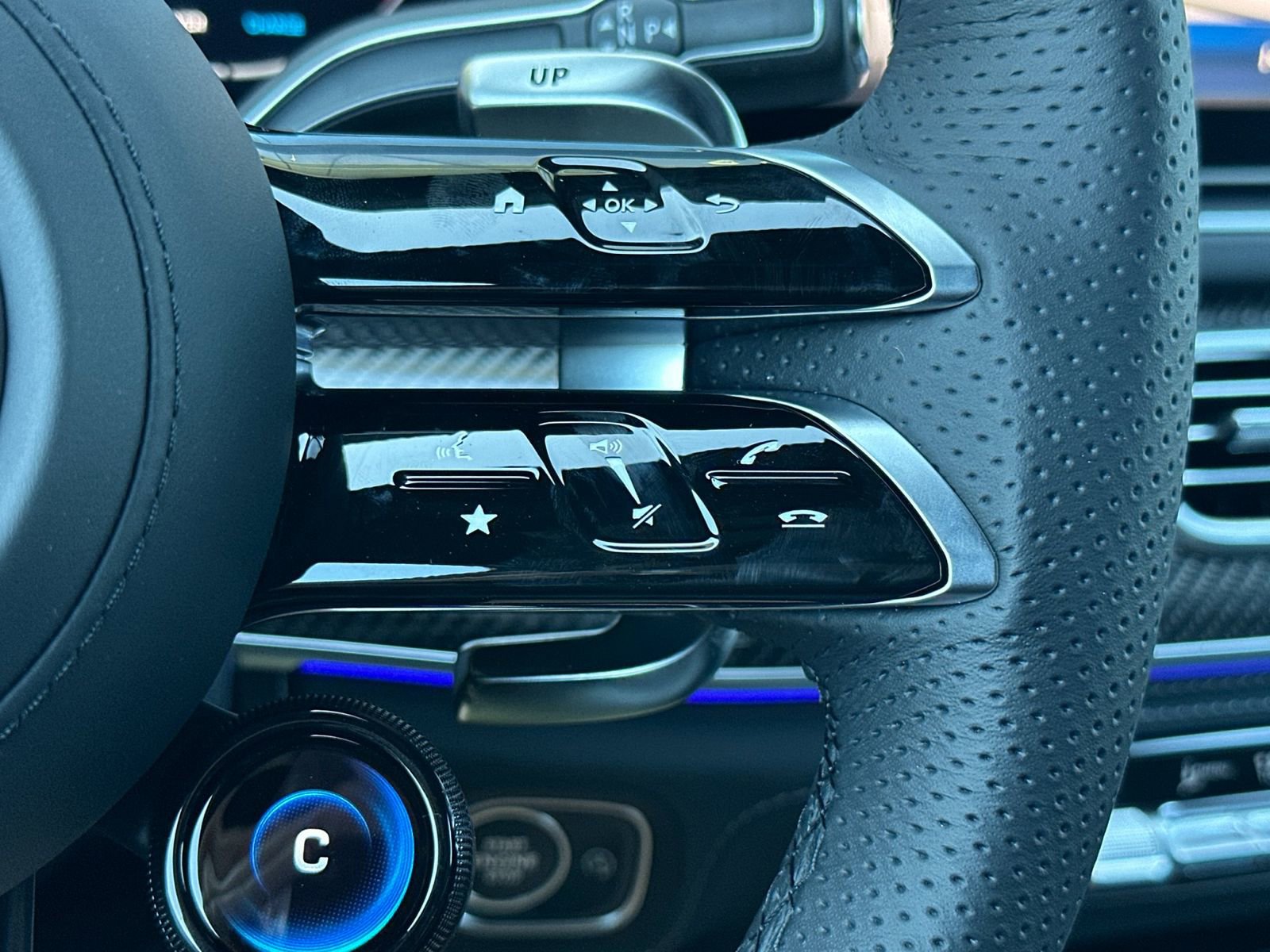 New 2026 Mercedes-Benz GLS 63 AMG 4MATIC image 29