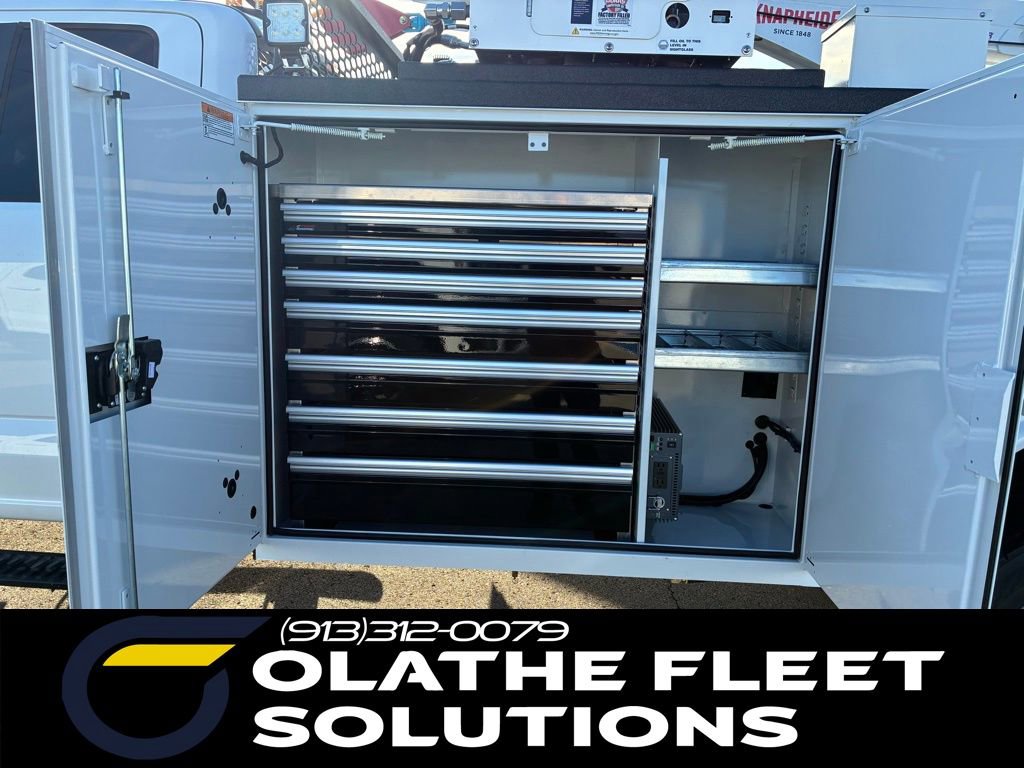 New 2026 Ford F550 4x4 Supercab Super Duty image 4