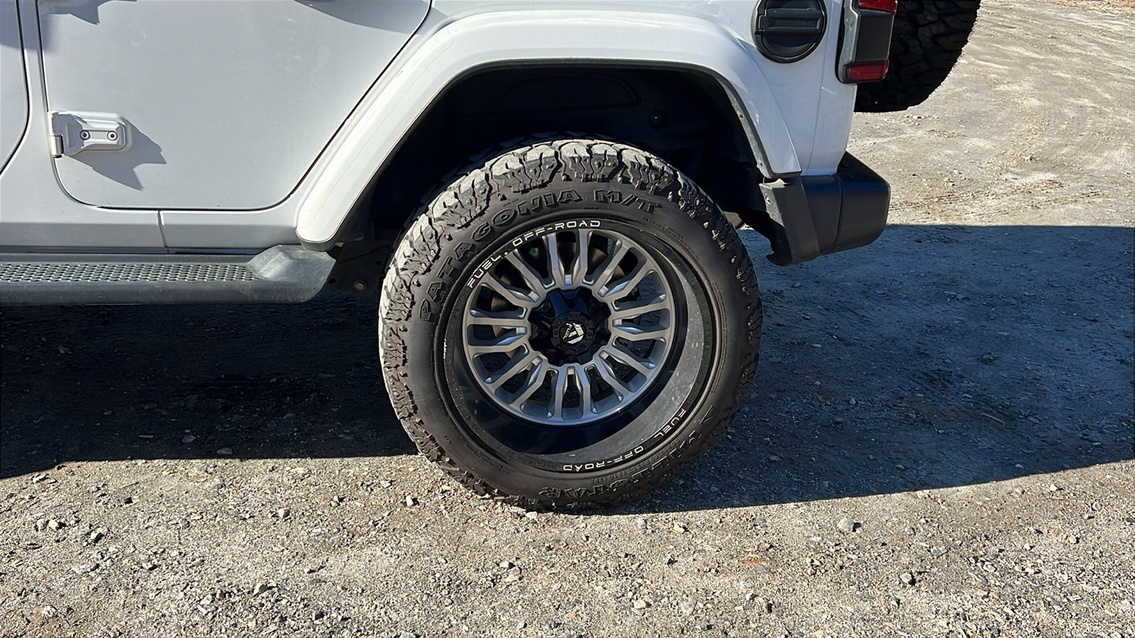 Used 2021 Jeep Wrangler Unlimited Sahara w/ Cold Weather Group image 12