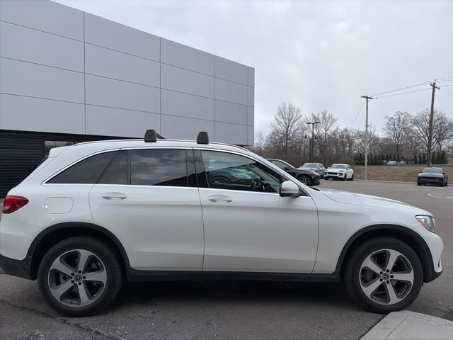 Used 2018 Mercedes-Benz GLC 300 4MATIC image 2