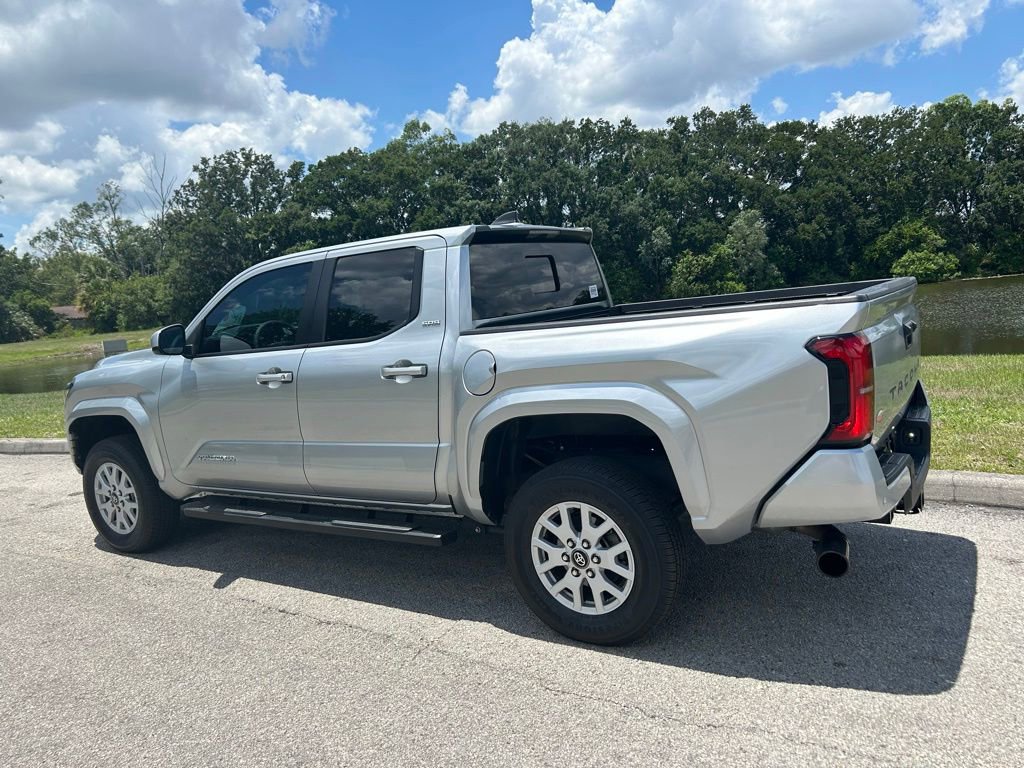 Used 2024 Toyota Tacoma SR5 w/ SR5 Upgrade Package RWD image 4