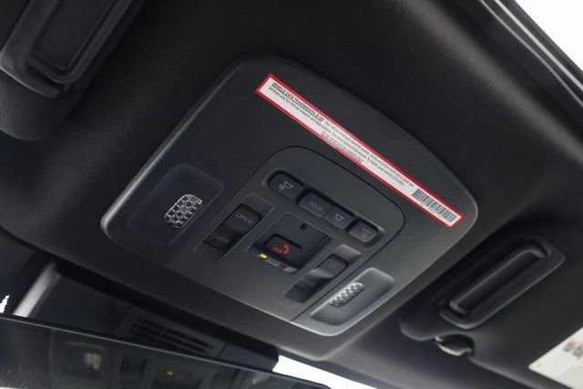 Used 2025 Toyota Camry SE image 22