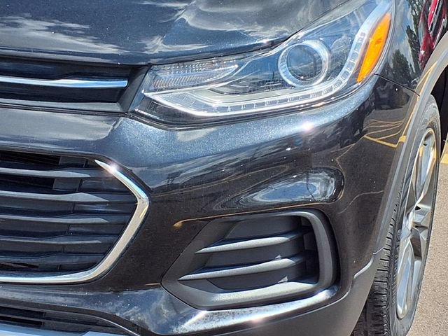 Used 2020 Chevrolet Trax LT w/ Driver Confidence Package FWD image 28
