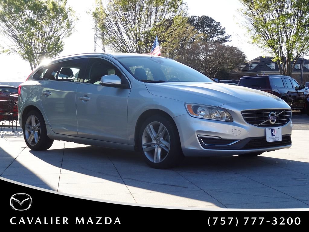 Used 2015 Volvo V60 T5 Premier image 1