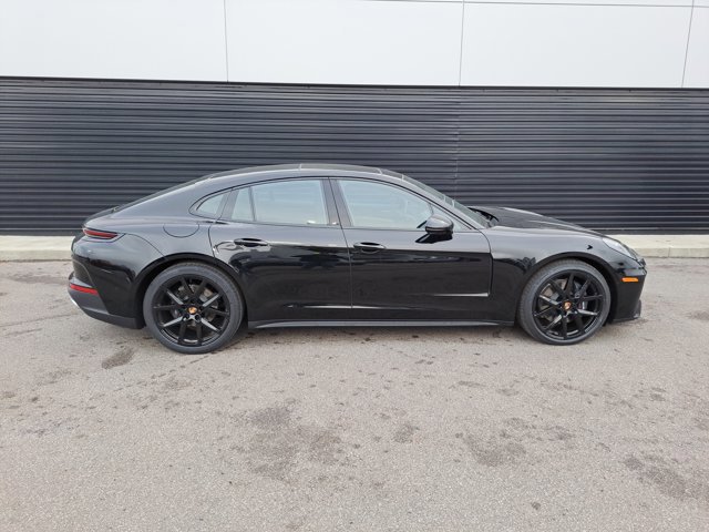 New 2026 Porsche Panamera 4 image 8