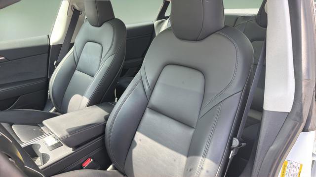 Used 2023 Tesla Model 3 Standard Range image 20