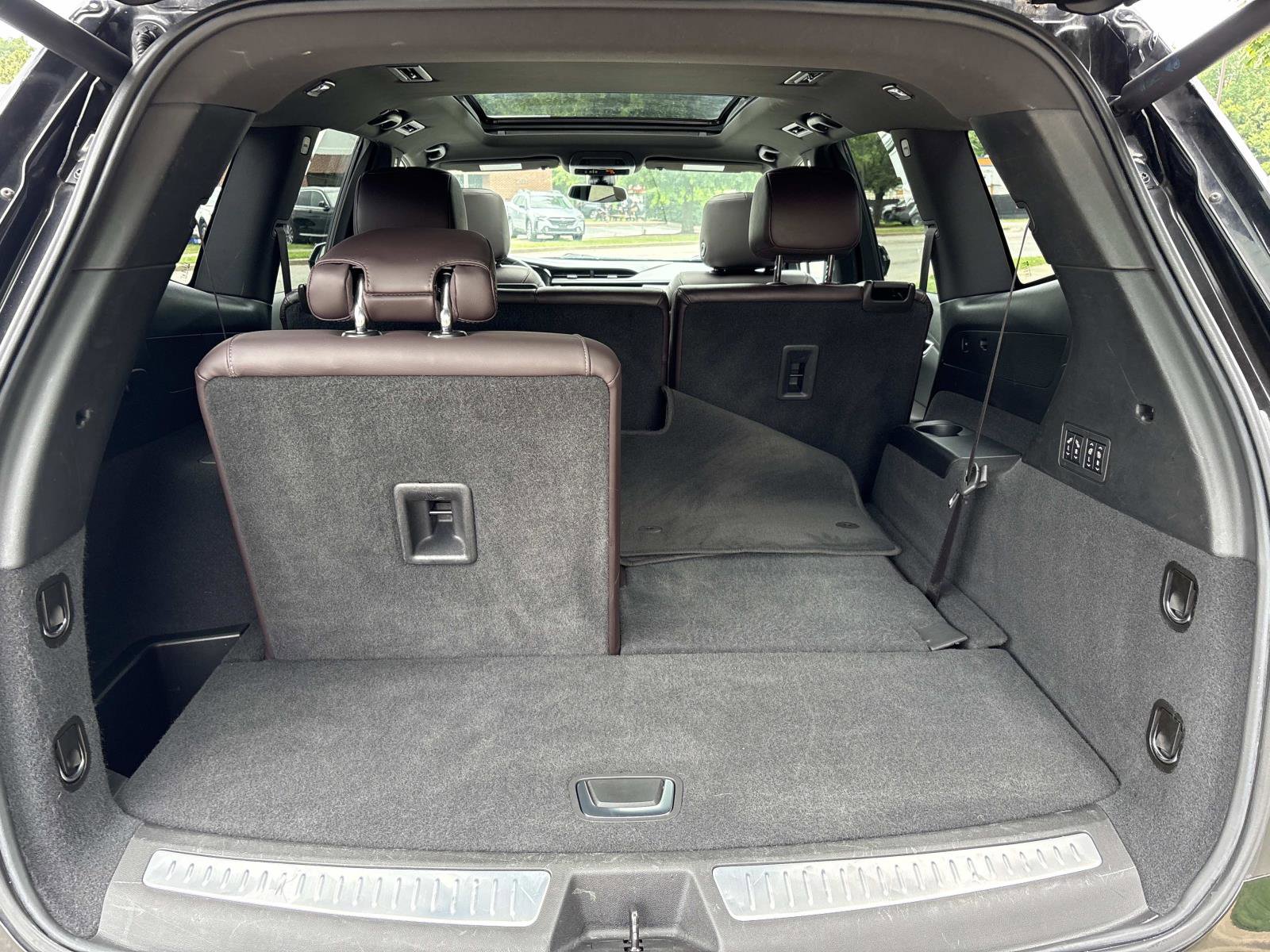 Used 2020 Cadillac XT6 Premium Luxury FWD image 32