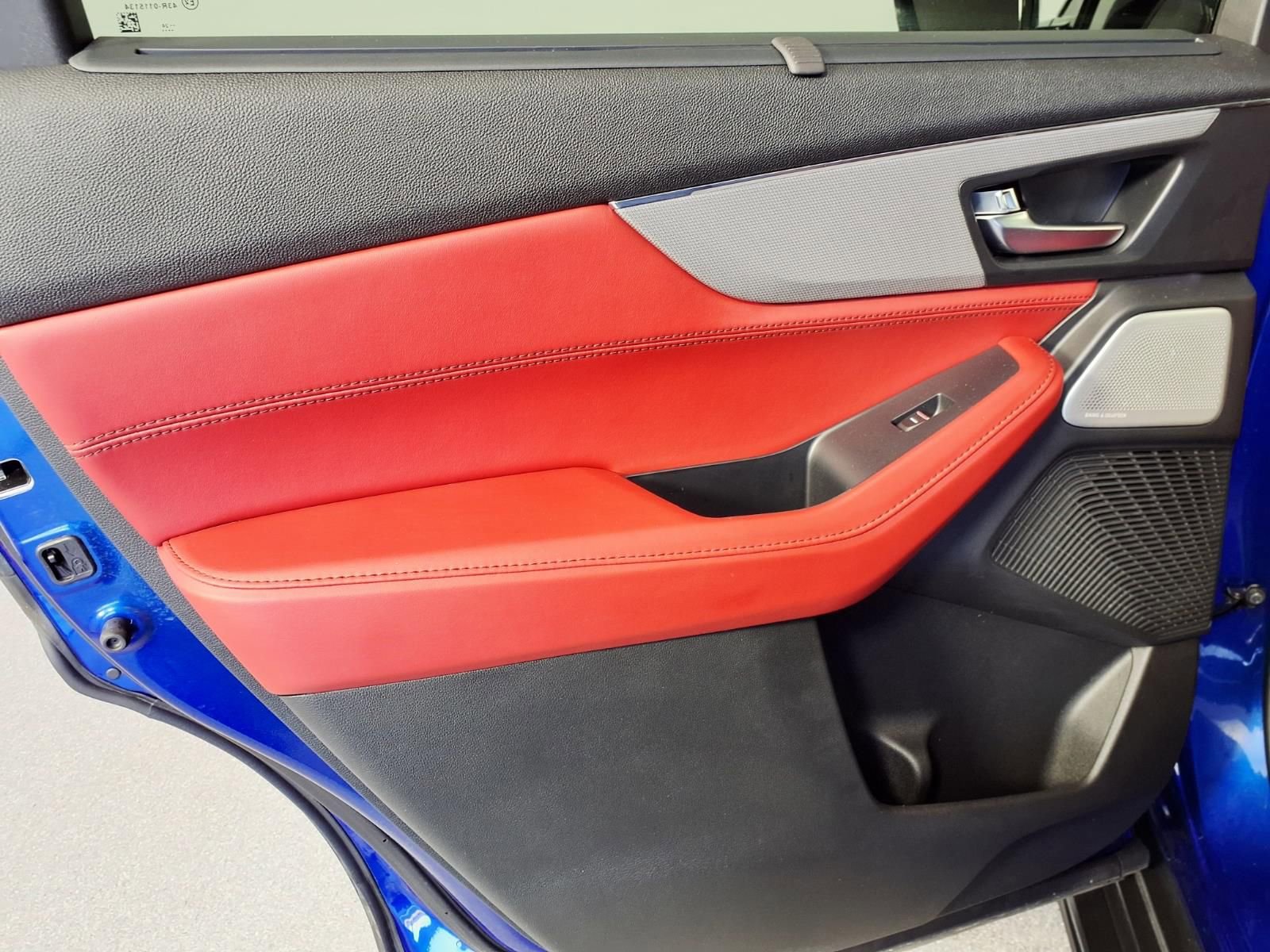 Used 2025 Acura MDX A-Spec image 8