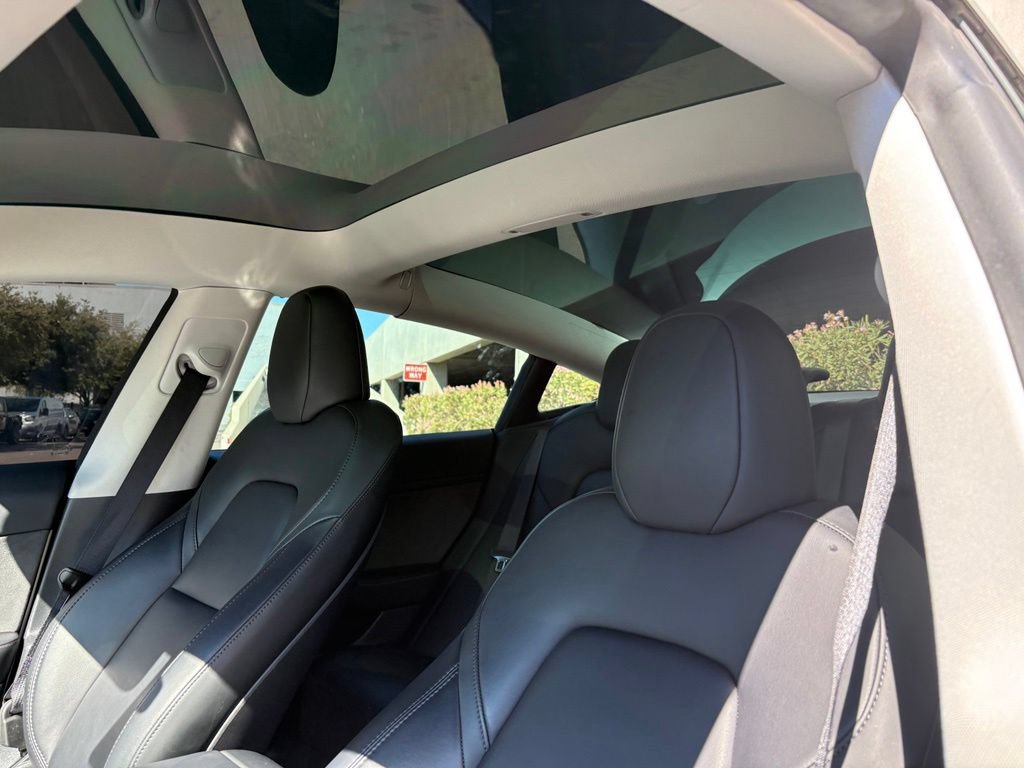 Used 2023 Tesla Model 3 Standard Range RWD image 9