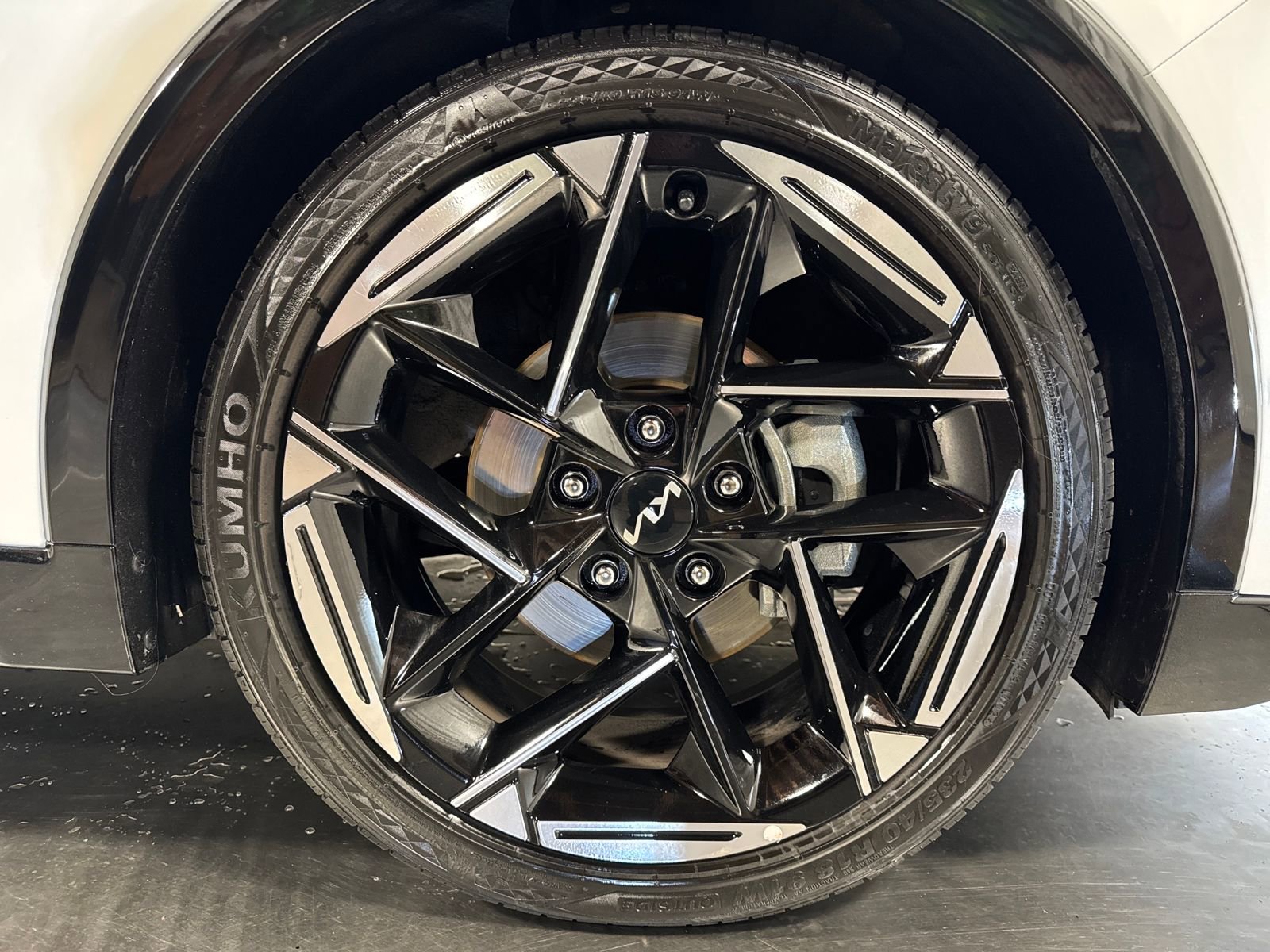 Used 2025 Kia K4 GT-Line w/ GT-Line Premium Package image 12