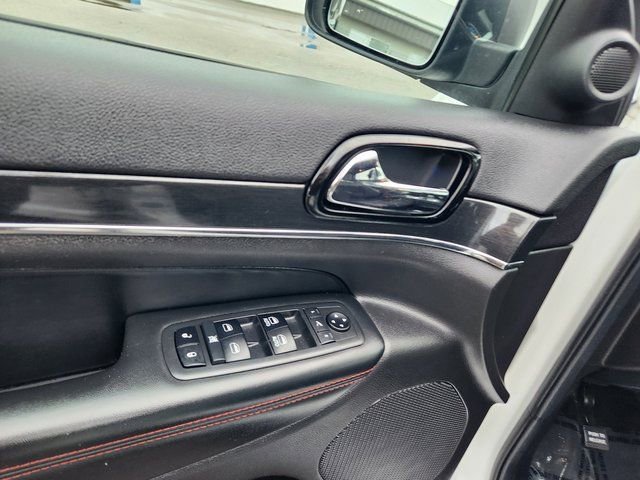 Used 2019 Jeep Grand Cherokee Trailhawk image 10