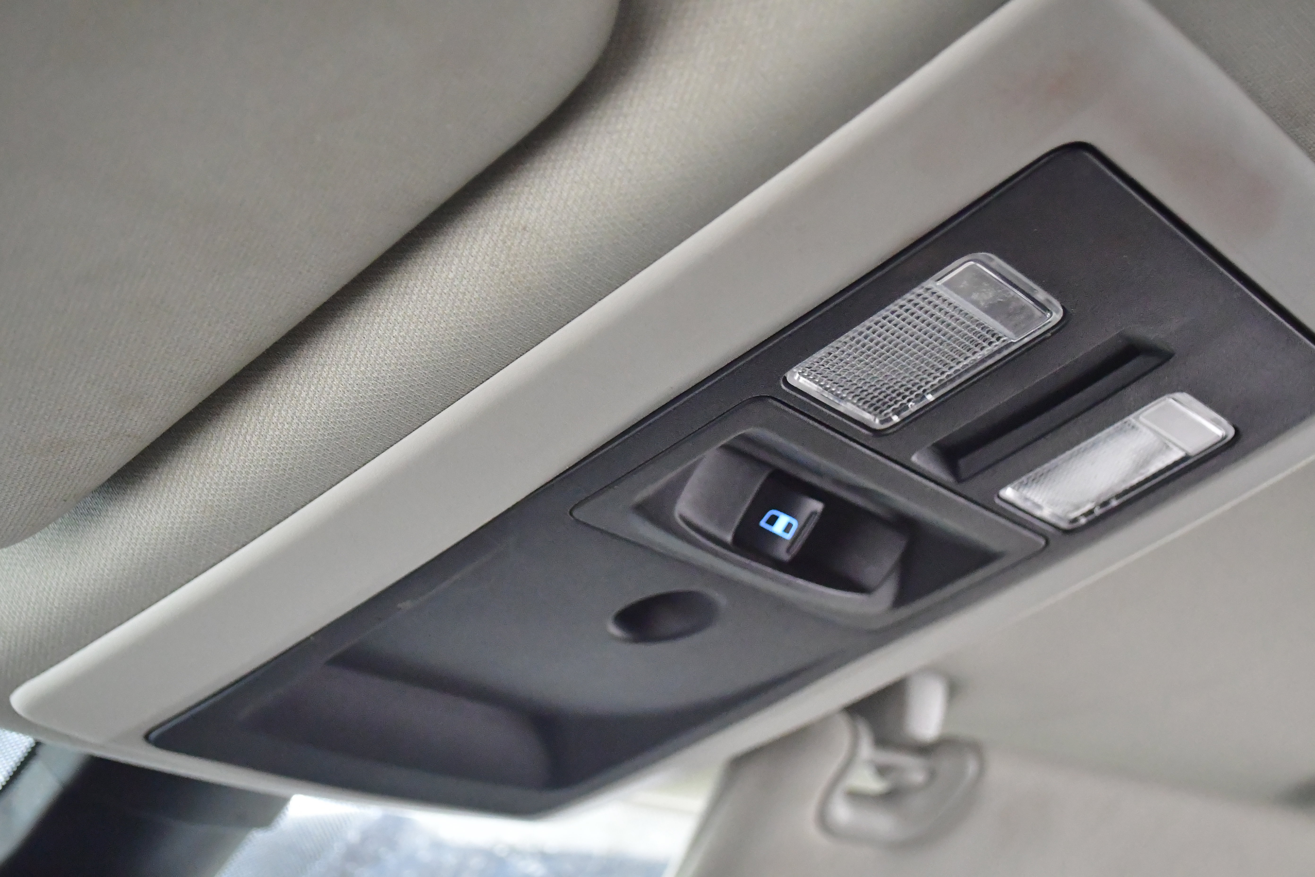 Used 2023 RAM 1500 Classic SLT w/ Trailer & Traction Group AWD/4WD image 25