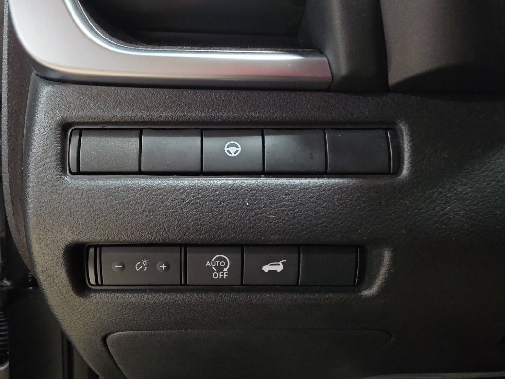 Used 2026 Nissan Rogue SV AWD/4WD image 22