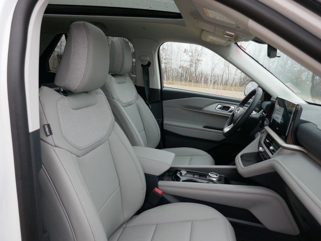 New 2026 Ford Explorer Active w/ Active Comfort Package AWD/4WD image 9