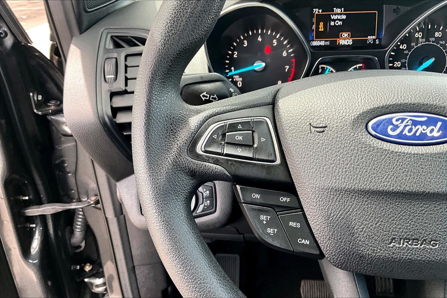Used 2018 Ford Escape SE w/ SE Sync 3 Package AWD/4WD image 23
