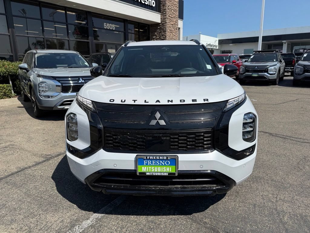New 2026 Mitsubishi Outlander SEL Black Edition FWD image 3