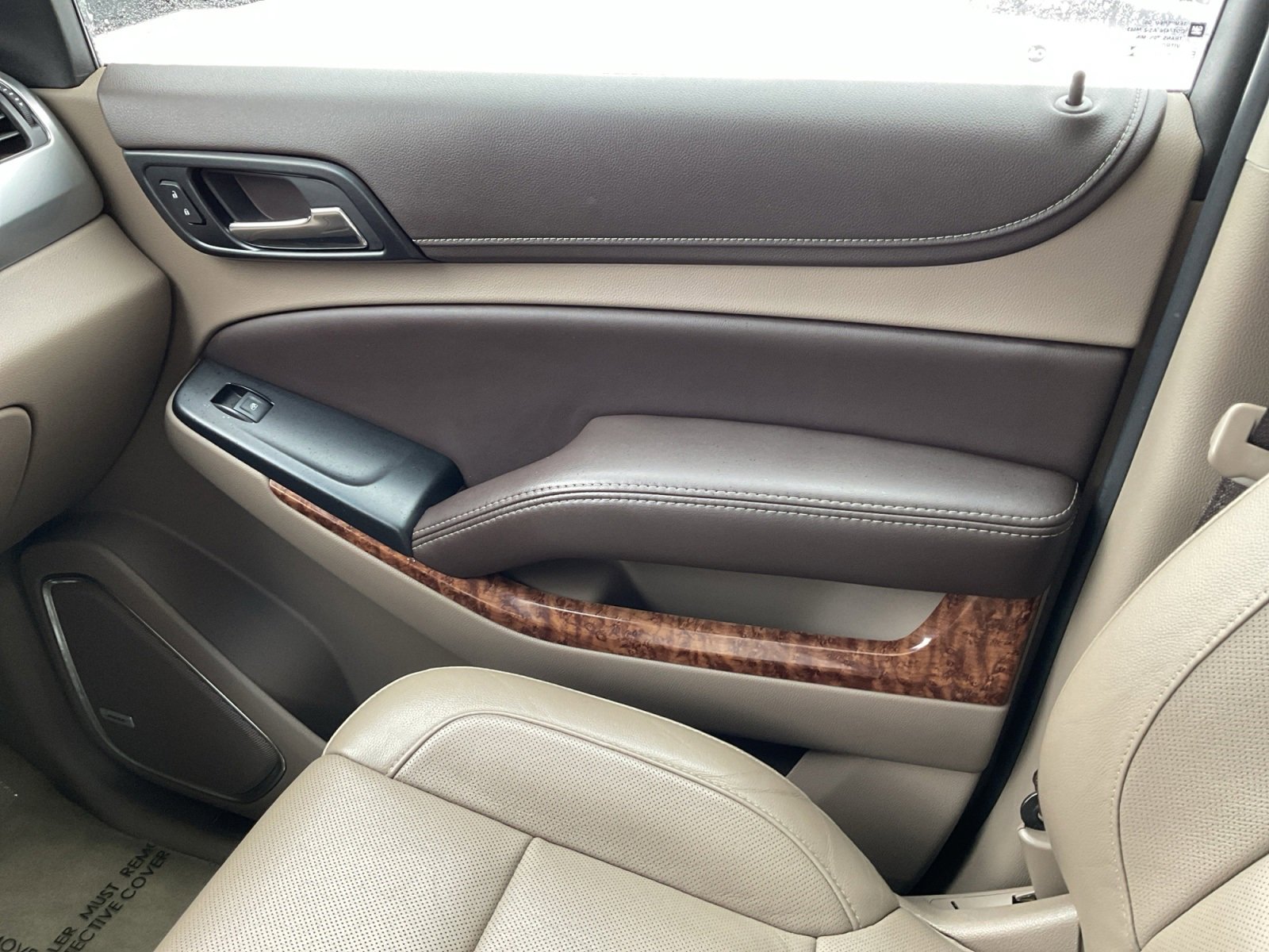 Used 2017 Chevrolet Tahoe Premier image 16