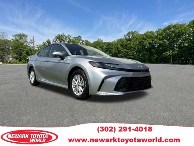 Used 2025 Toyota Camry LE w/ Convenience Package AWD/4WD image 1