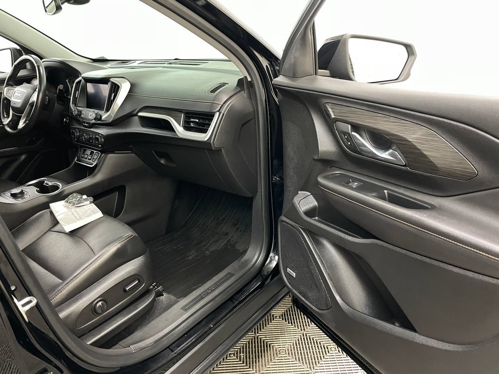 Certified 2020 GMC Terrain SLT w/ Preferred Package AWD/4WD image 39