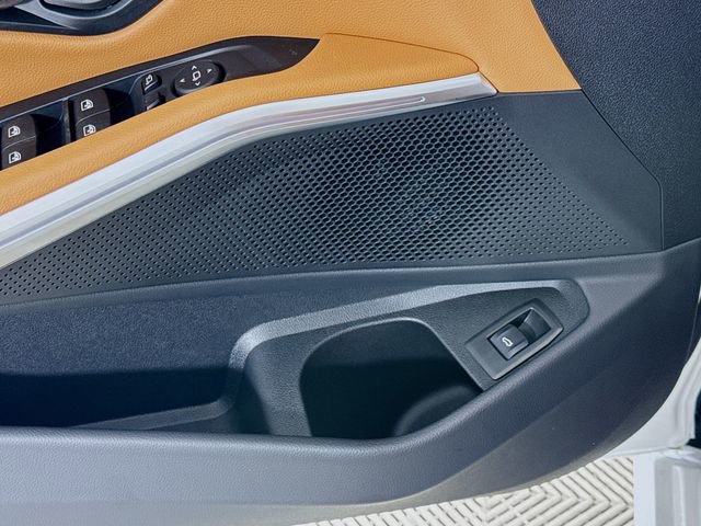 Used 2026 BMW 330i xDrive Sedan w/ Convenience Package image 18