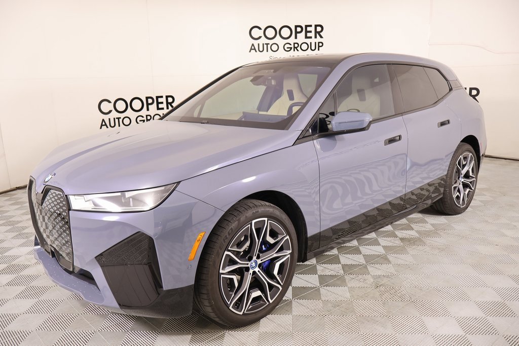 Used 2024 BMW iX xDrive50 w/ Sport Package image 11