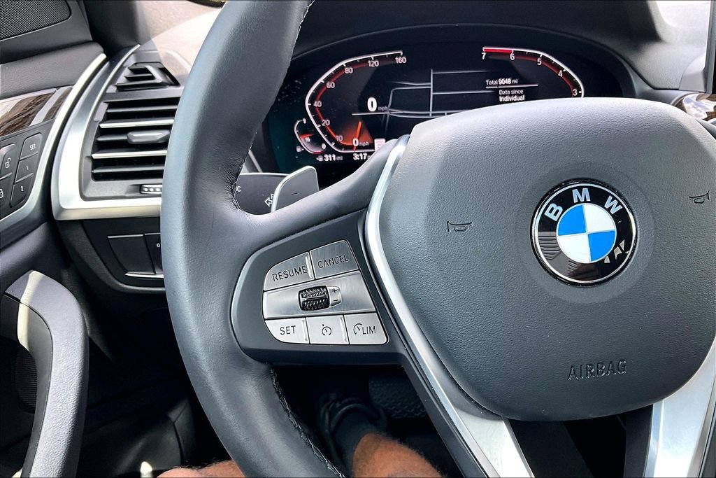 Certified 2025 BMW X4 xDrive30i w/ Convenience Package AWD/4WD image 9