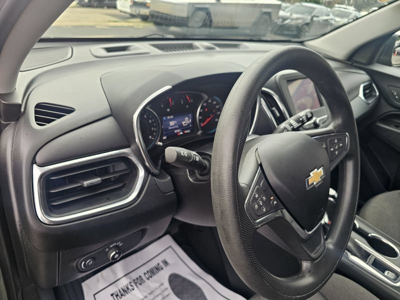 Used 2020 Chevrolet Equinox LT FWD image 28