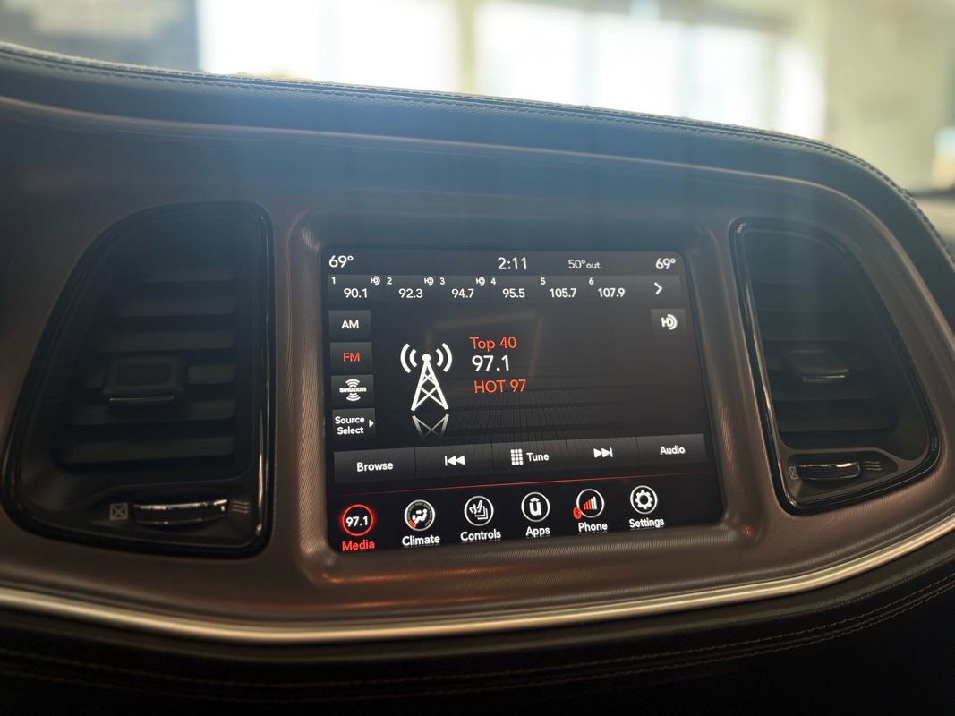 Used 2022 Dodge Challenger GT w/ Plus Package image 33