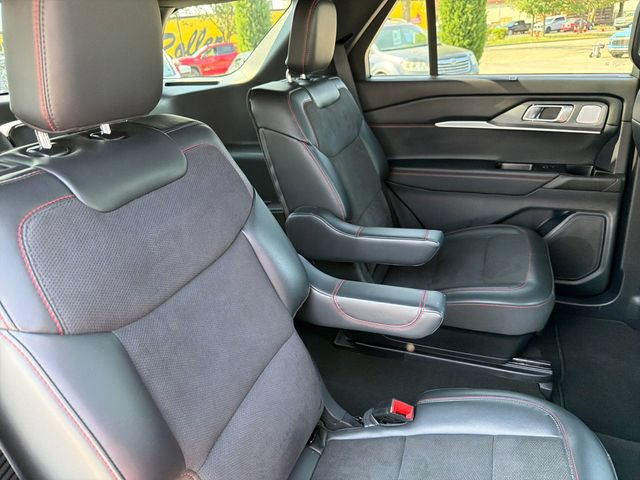 Used 2025 Ford Explorer ST AWD/4WD image 27