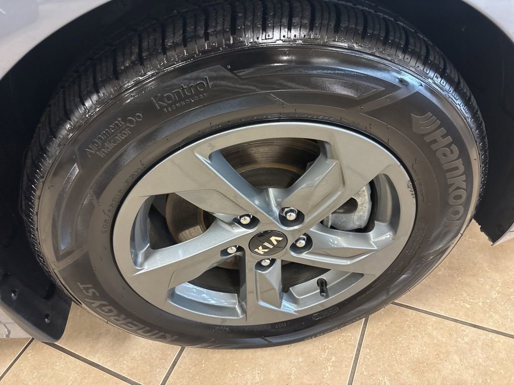 Used 2021 Kia K5 LX image 23