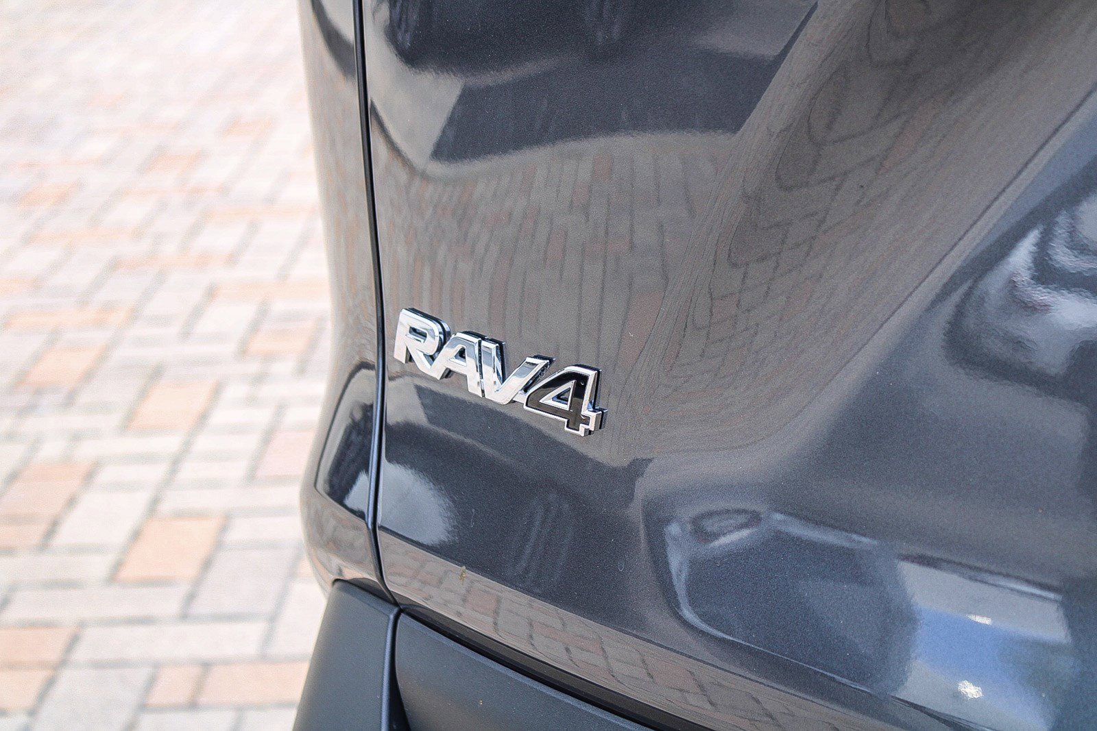 Used 2025 Toyota RAV4 XLE w/ Convenience Package AWD/4WD image 16