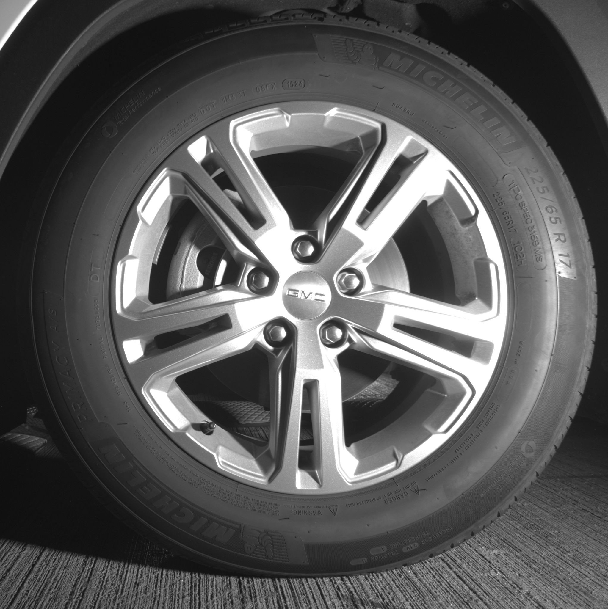 Used 2024 GMC Terrain SLE image 17