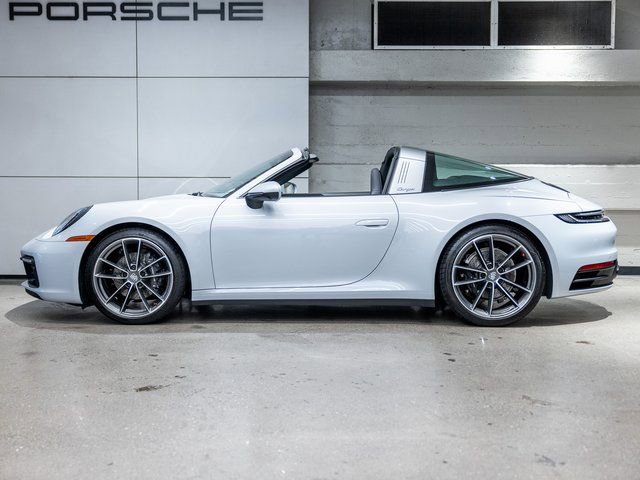 Certified 2024 Porsche 911 Targa 4 image 2