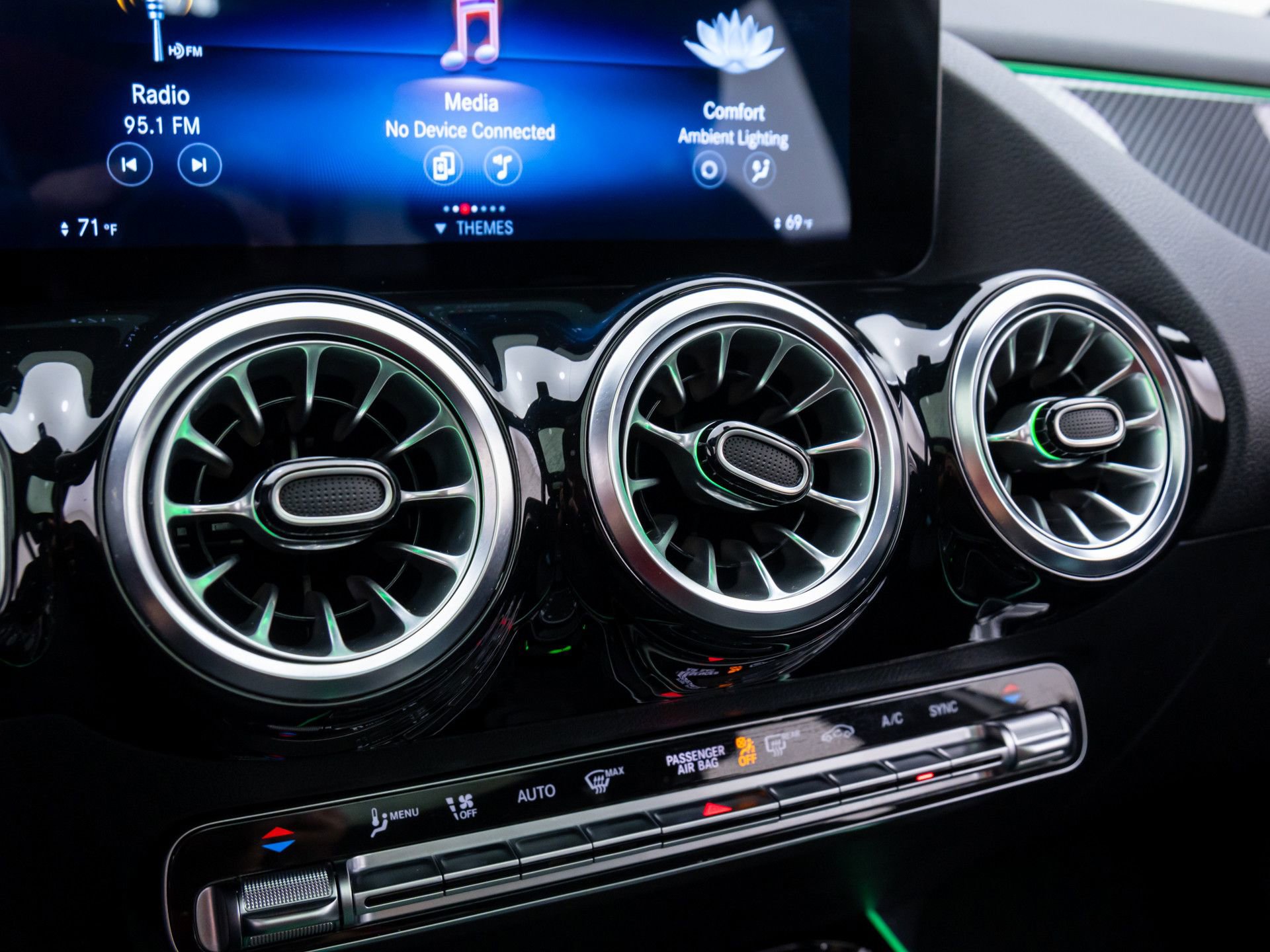 Certified 2022 Mercedes-Benz GLA 250 GLA 250 image 29